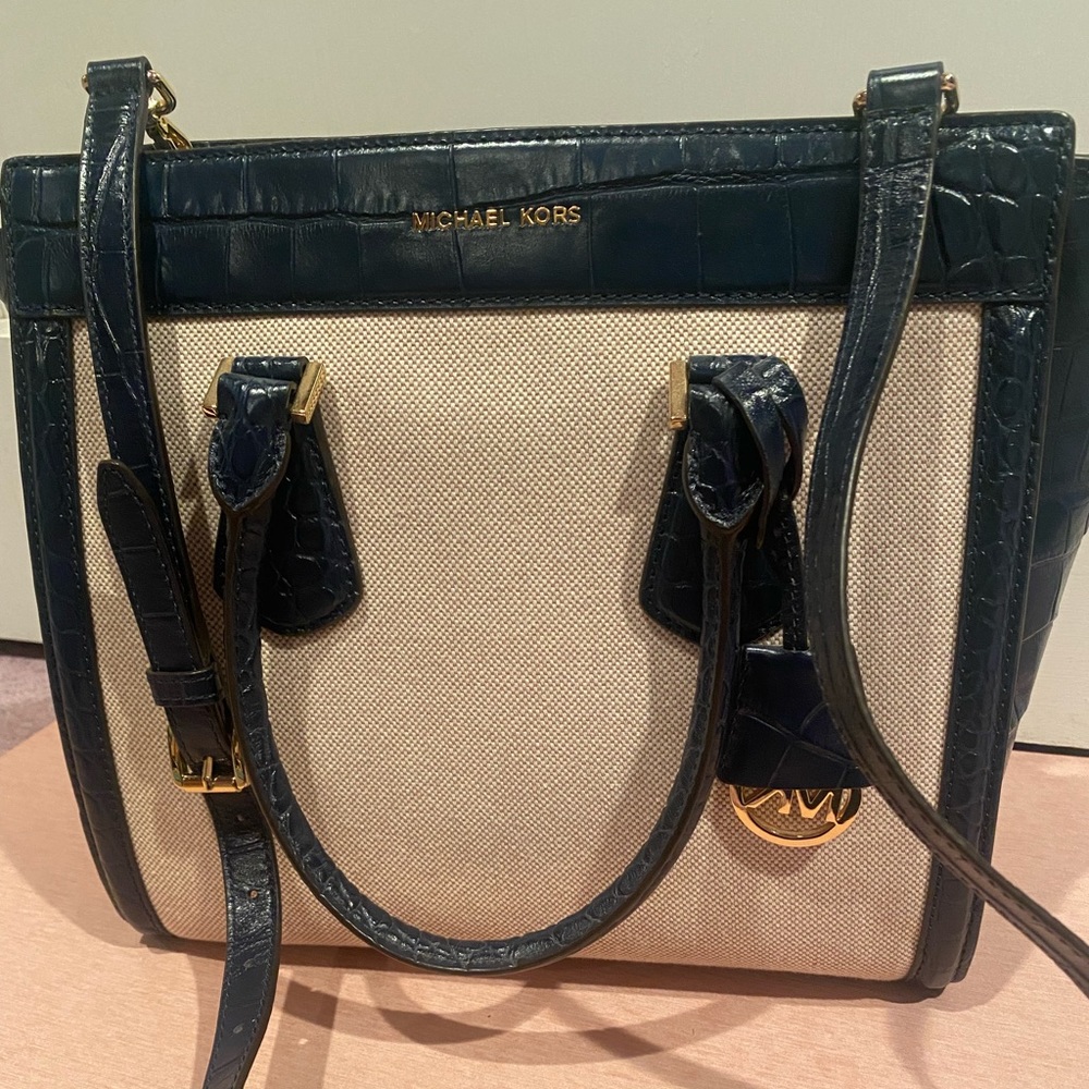 Brand new barely used Michael Khors Navy blue with gold detailed tote bag